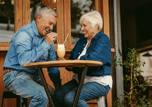 Senior couple on date with dentures in San Antonio