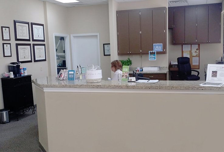 Dental reception desk