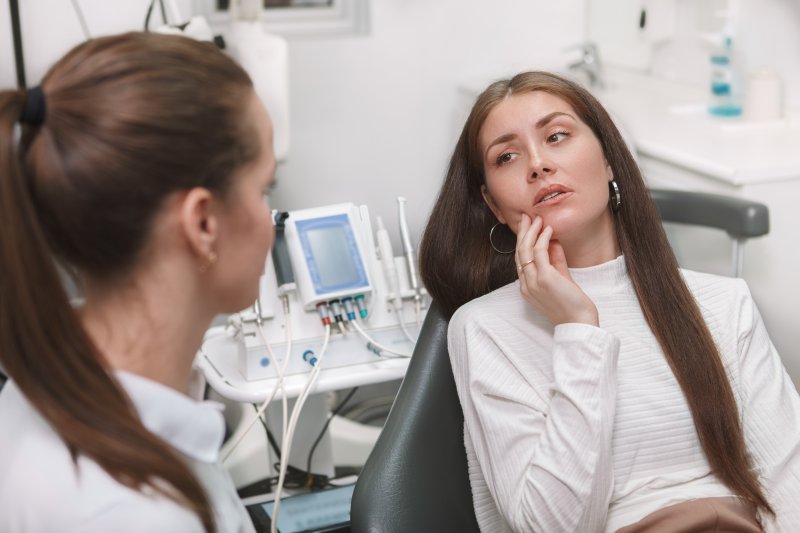 Patient at the dentist with a dental emergency